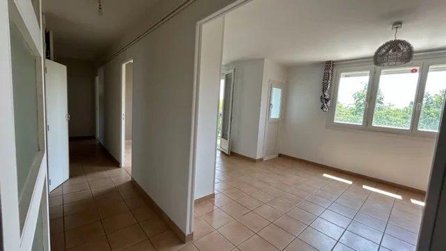 Appartement - 89 m² - 5 pièces