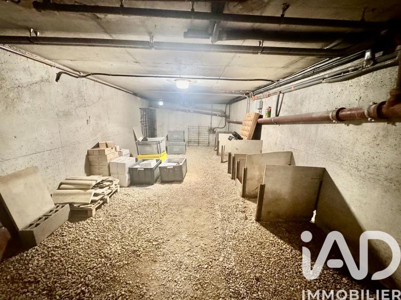 Maison - 262 m² - 7 pièces