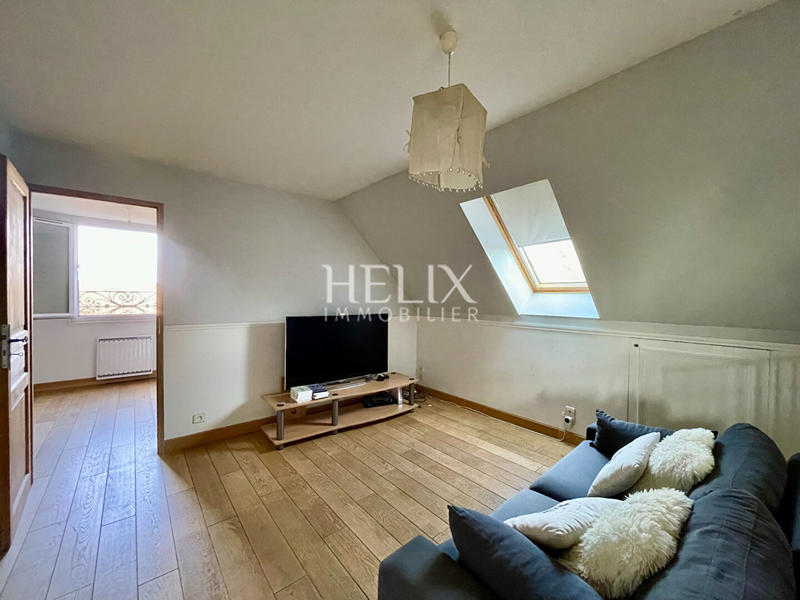 Maison - 160 m² - 8 pièces