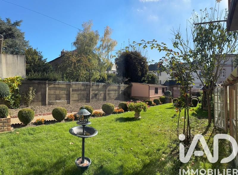 Maison de ville - 128 m² - 9 pièces