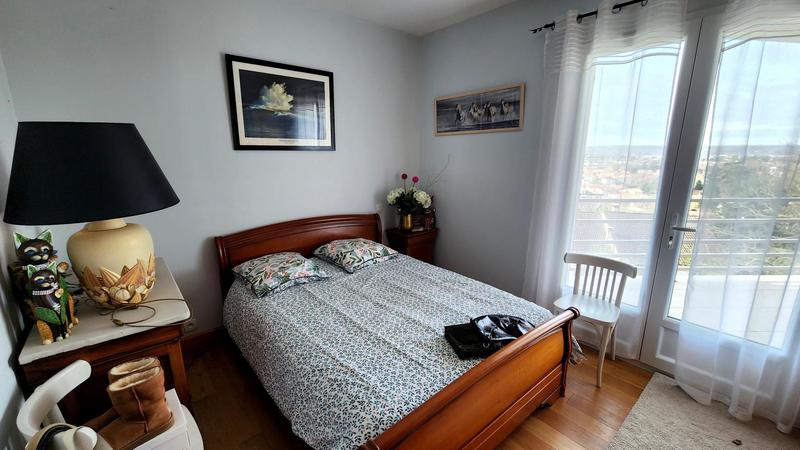 Maison - 137 m² - 5 pièces