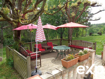 Maison traditionnelle - 190 m² - 7 pièces