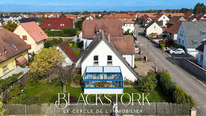 Maison - 202 m² - 6 pièces