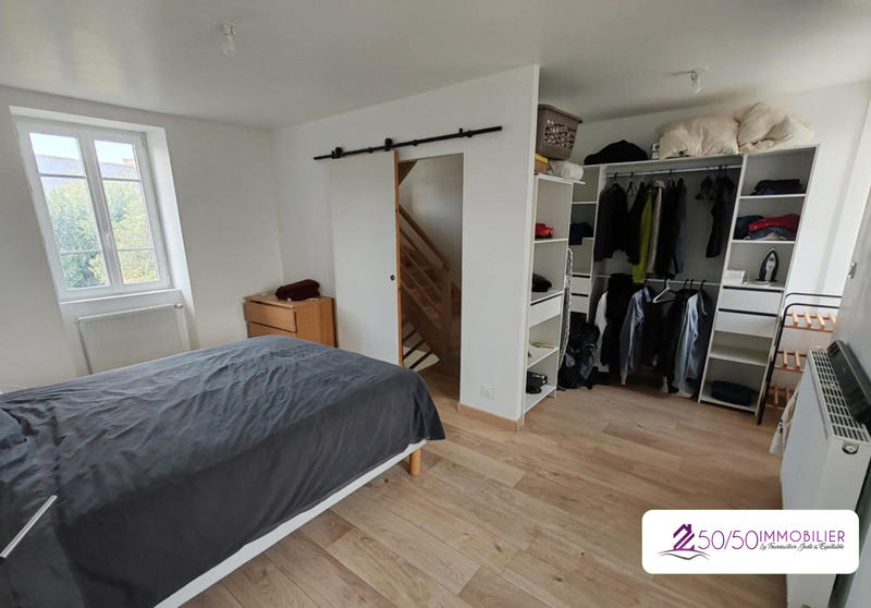 Maison - 95 m² - 5 pièces