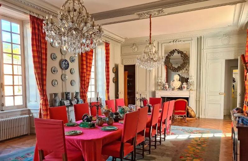 Manoir - 1 000 m² - 23 pièces