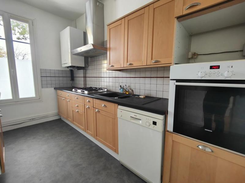 Maison traditionnelle - 190 m² - 10 pièces