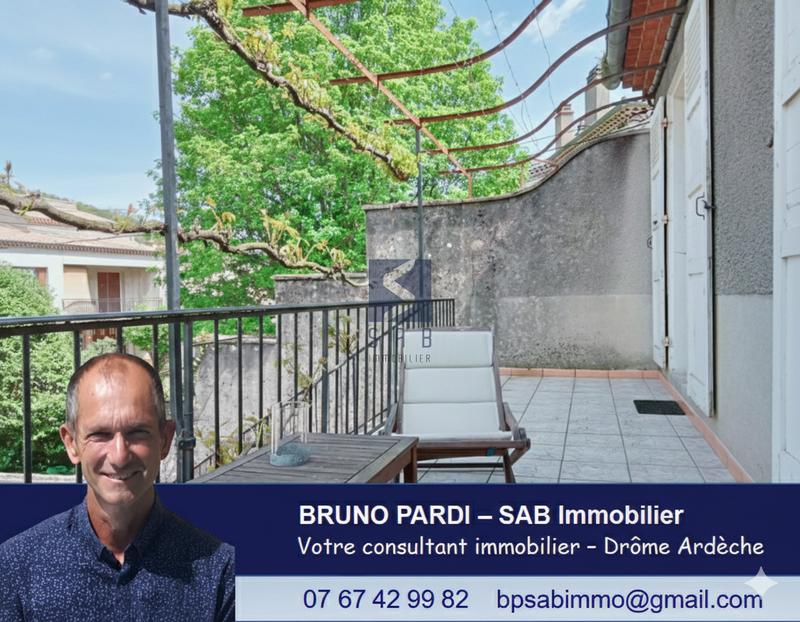 Maison - 160 m² - 8 pièces