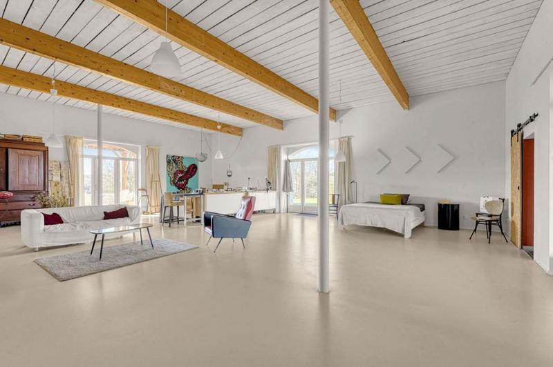 Propriété - 420 m² - 8 pièces