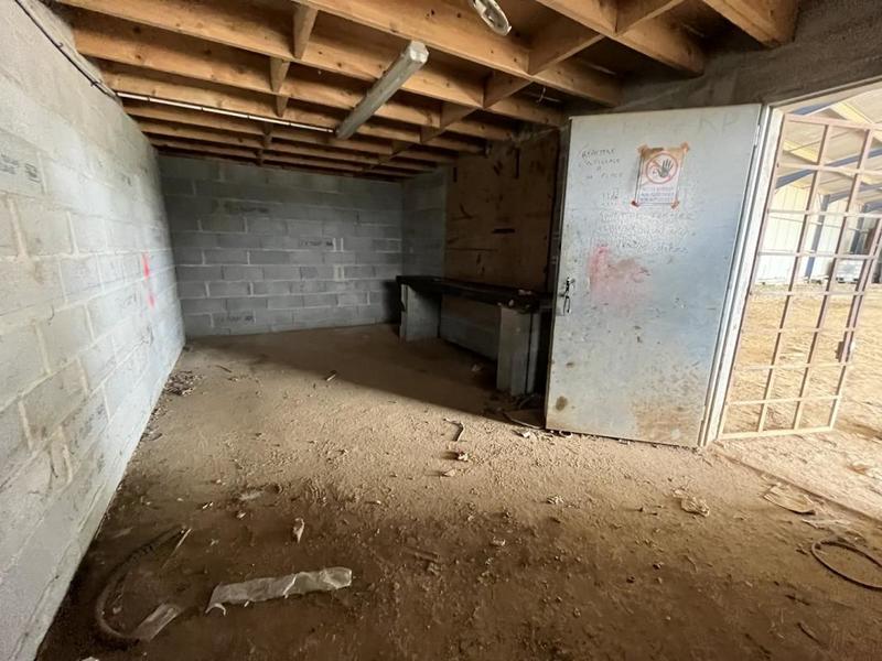 Maison ancienne - 530 m² - 3 pièces