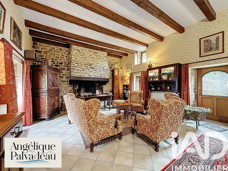 Maison - 246 m² - 7 pièces