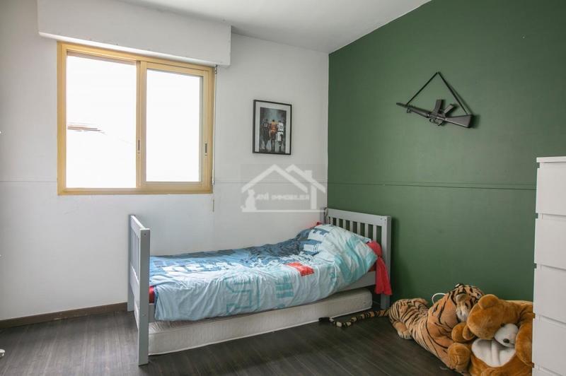 Maison - 573 m² - 20 pièces