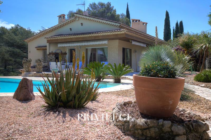 Villa - 170 m² - 7 pièces