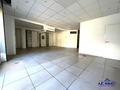 Local commercial - 87 m²