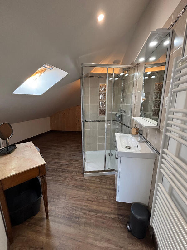 Maison - 200 m² - 10 pièces