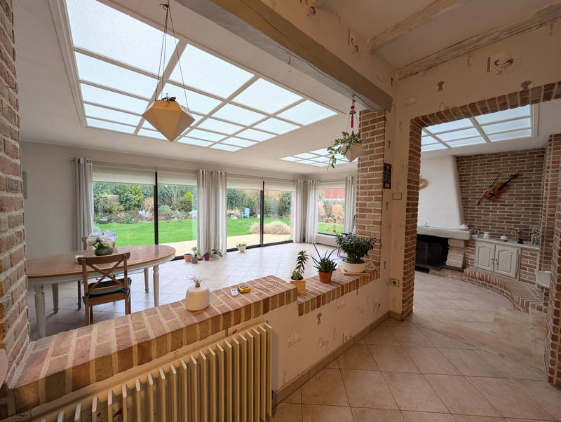 Maison - 210 m² - 8 pièces