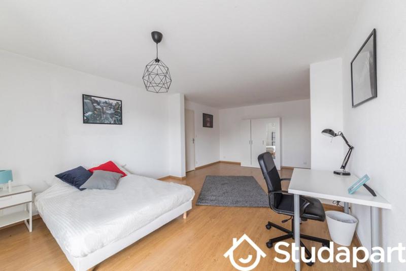 Chambre - 17 m² - 1 pièce