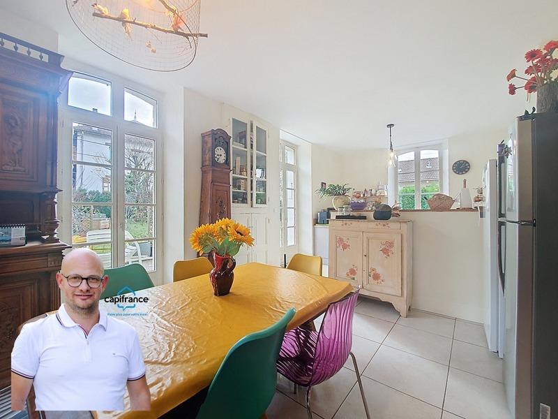 Maison bourgeoise - 139 m² - 5 pièces