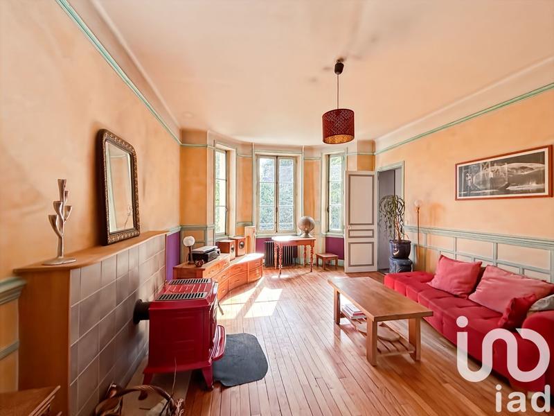 Maison - 207 m² - 9 pièces