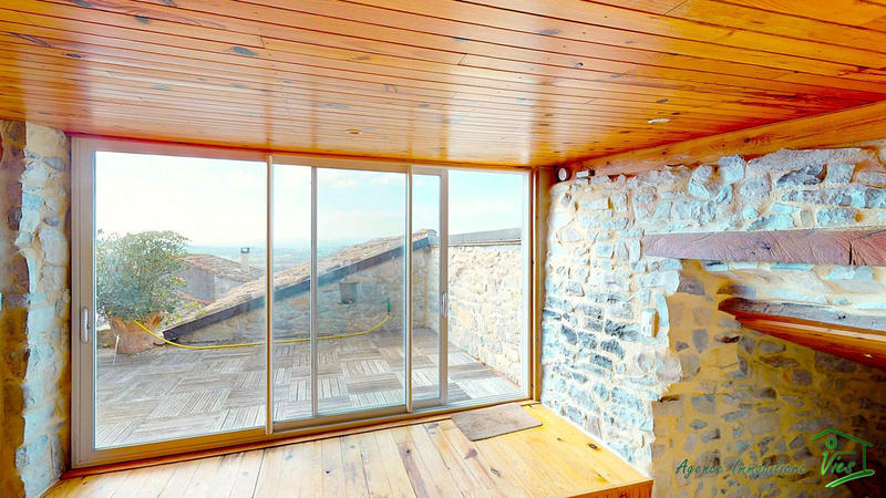 Maison - 160 m² - 8 pièces