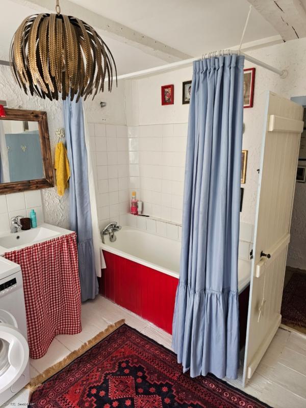 Maison en pierre - 108 m² - 4 pièces