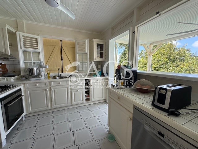 Maison - 87 m² - 4 pièces