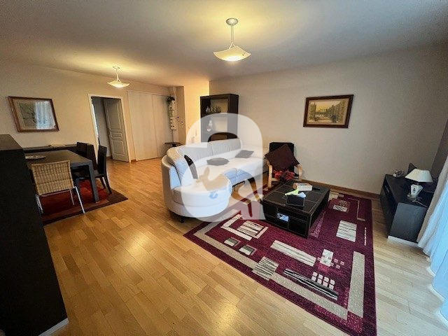 Appartement - 98 m² - 4 pièces