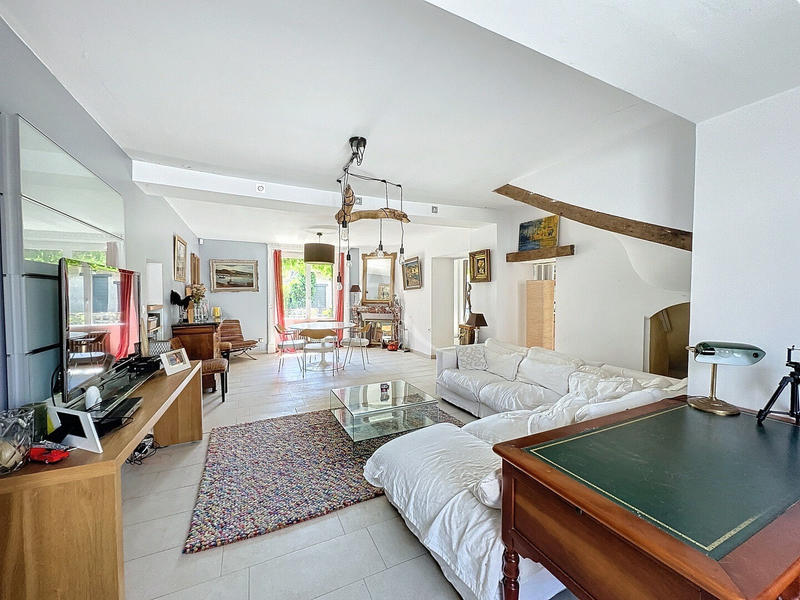 Maison - 190 m² - 6 pièces