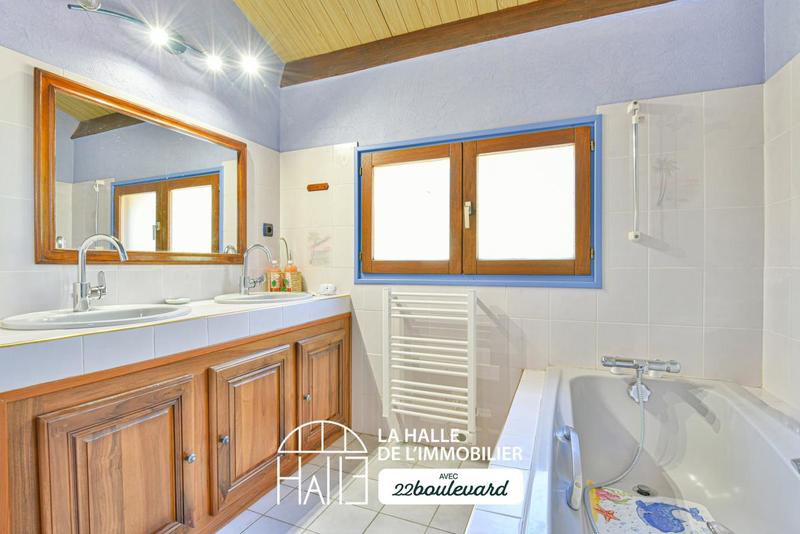 Pavillon - 114 m² - 6 pièces