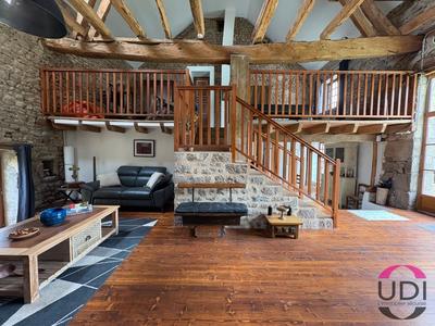 Maison - 171 m² - 6 pièces