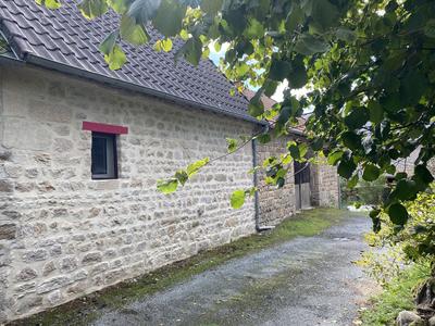 Maison - 90 m² - 3 pièces