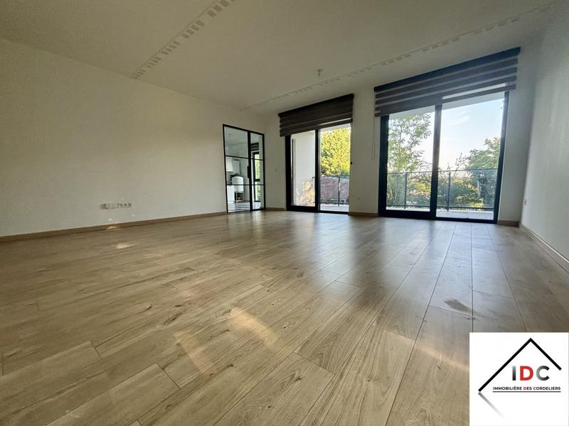 Appartement - 92 m² - 4 pièces