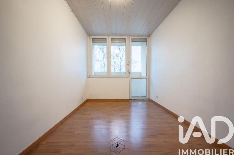 Appartement - 77 m² - 5 pièces