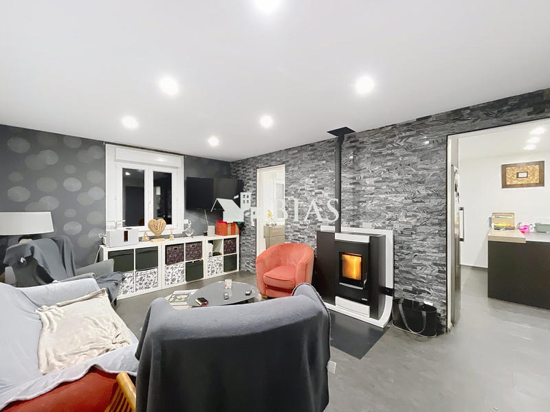 Maison - 96 m² - 4 pièces