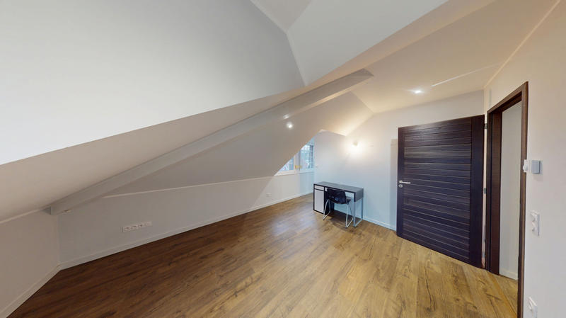 Appartement - 90 m² - 4 pièces