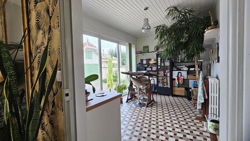 Maison - 260 m² - 12 pièces