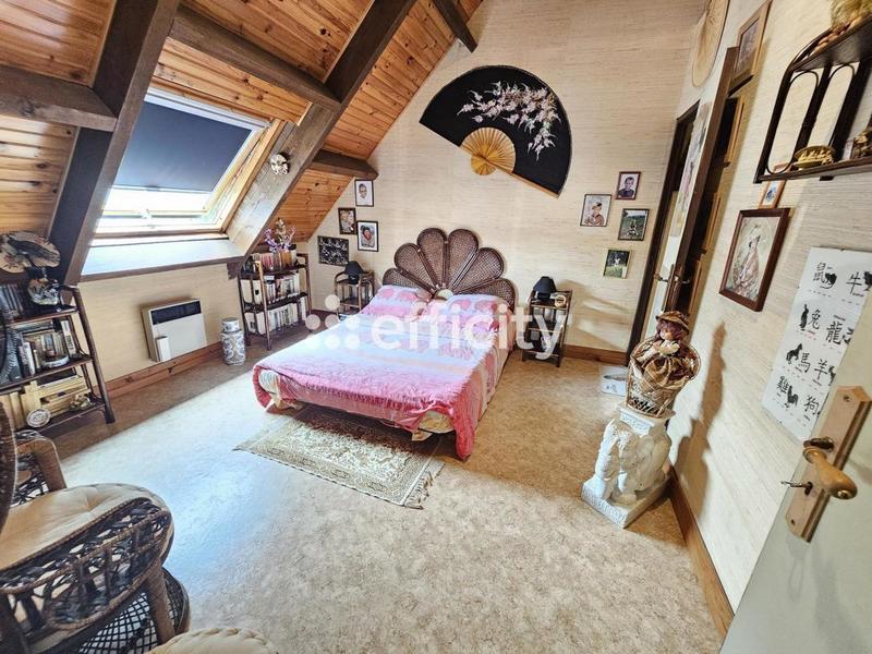 Maison - 234 m² - 5 pièces