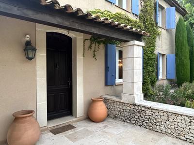 Maison - 232 m² - 8 pièces