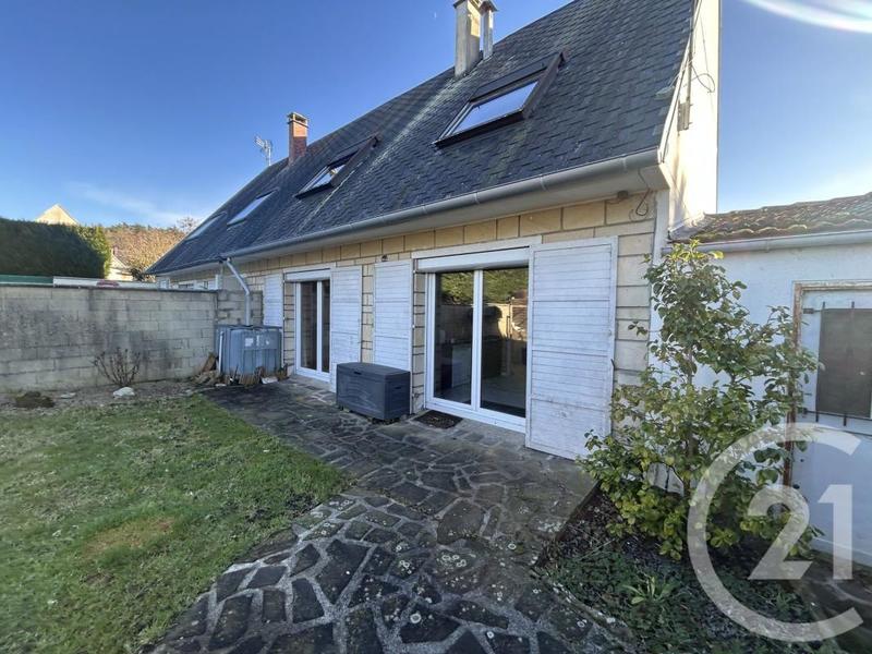 Maison - 96 m² - 5 pièces