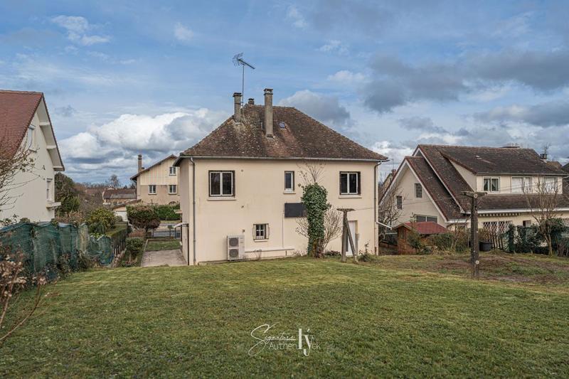 Maison - 104 m² - 5 pièces