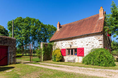 Propriété - 331 m² - 12 pièces