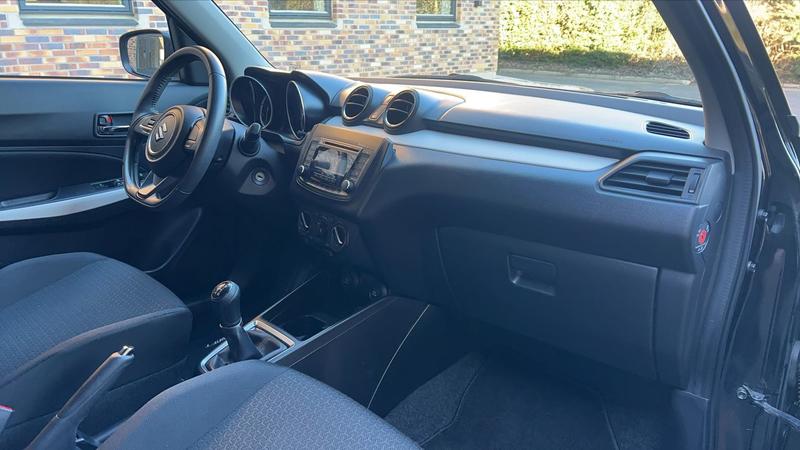 Suzuki Swift IV 1.2 DualJet 90 Hybrid Avantage