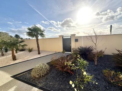 Maison - 193 m² - 7 pièces