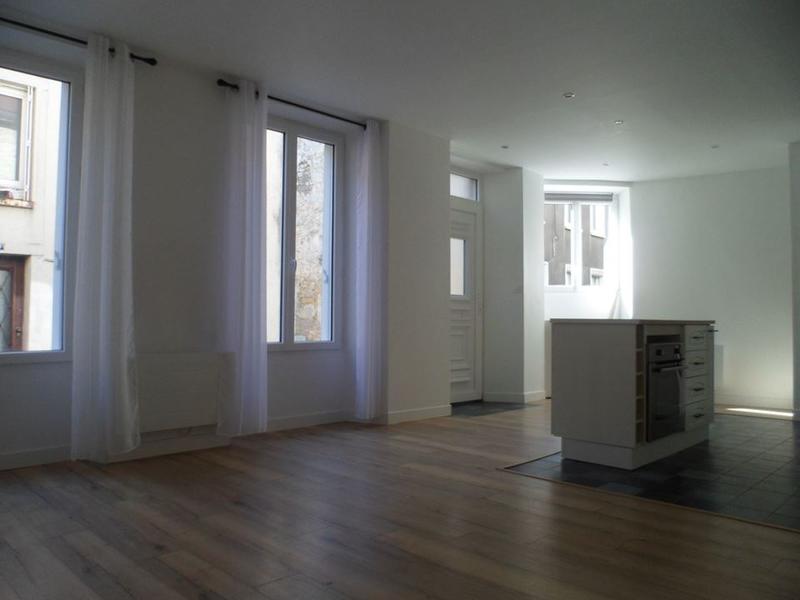 Maison traditionnelle - 66 m² - 3 pièces