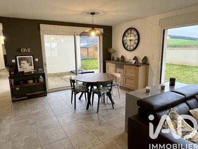 Maison - 97 m² - 5 pièces