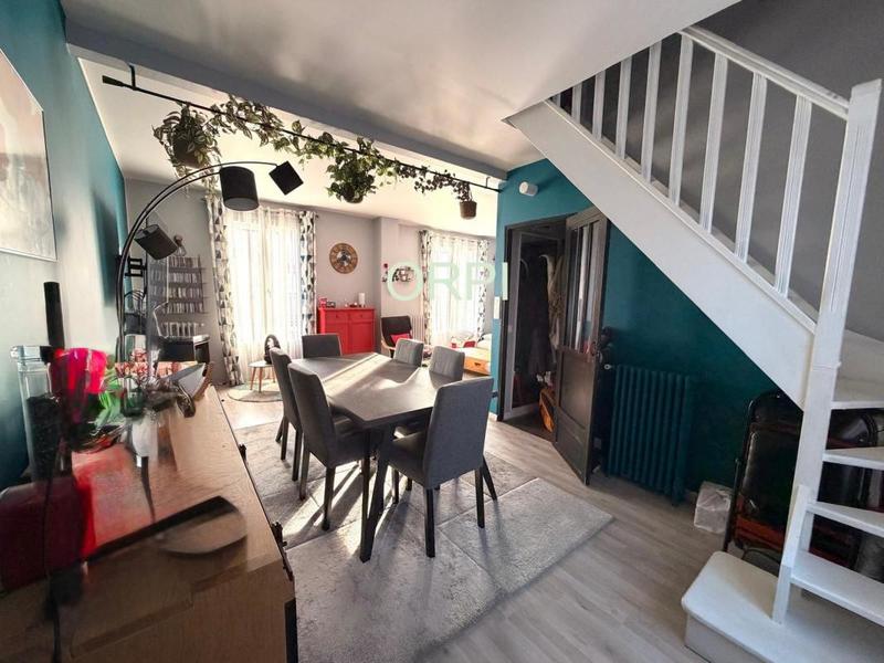 Immeuble - 158 m² - 8 pièces