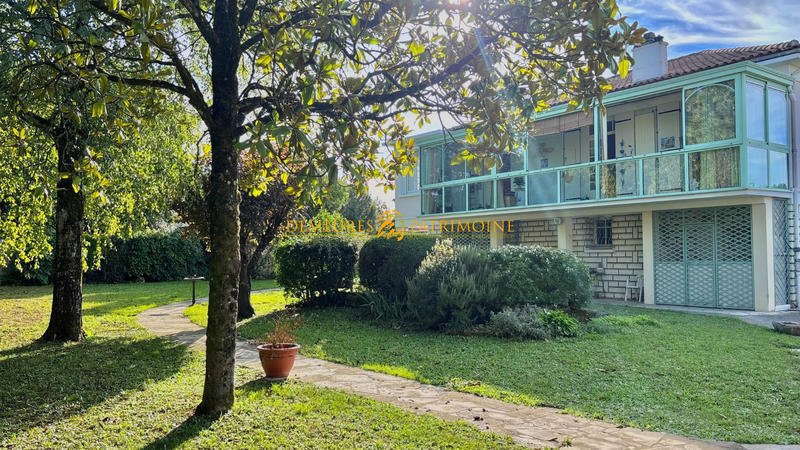 Maison - 162 m² - 5 pièces