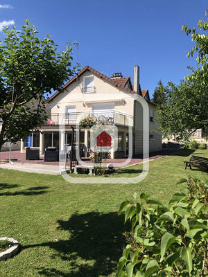 Maison - 141 m² - 6 pièces