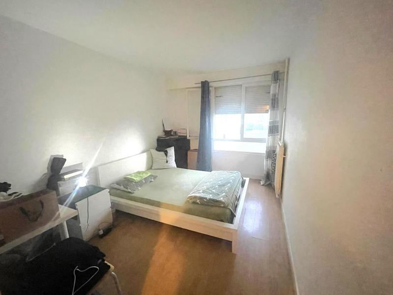 Appartement - 93 m² - 5 pièces