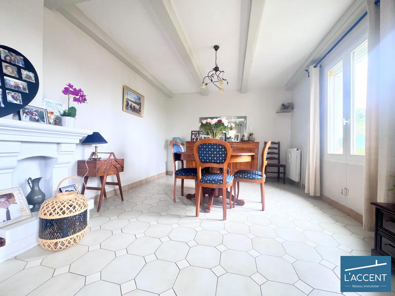 Maison - 177 m² - 5 pièces