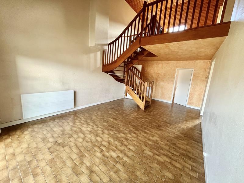 Appartement - 100 m² - 4 pièces